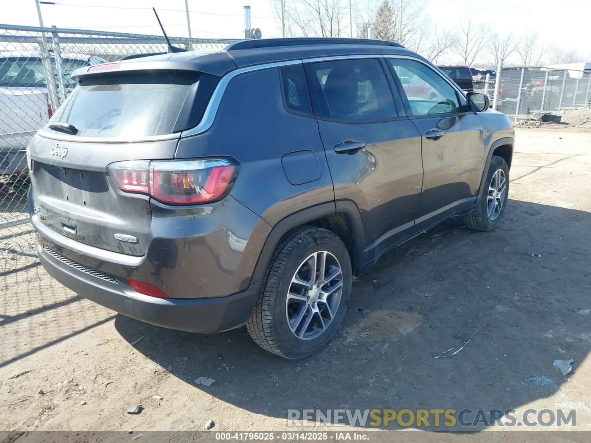 4 Photograph of a damaged car 3C4NJDBB9LT139429 JEEP COMPASS 2020