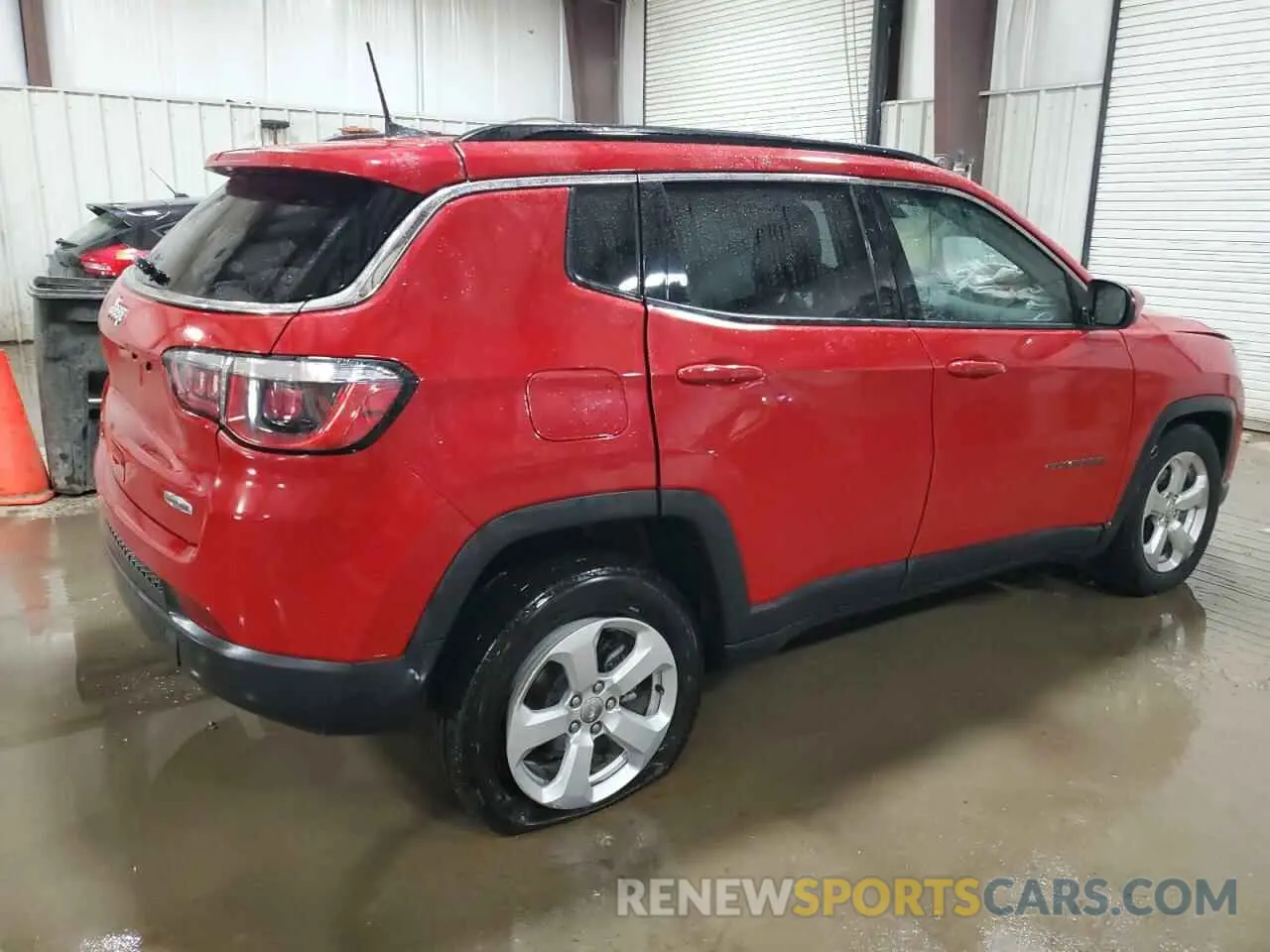 3 Photograph of a damaged car 3C4NJDBBXLT150326 JEEP COMPASS 2020
