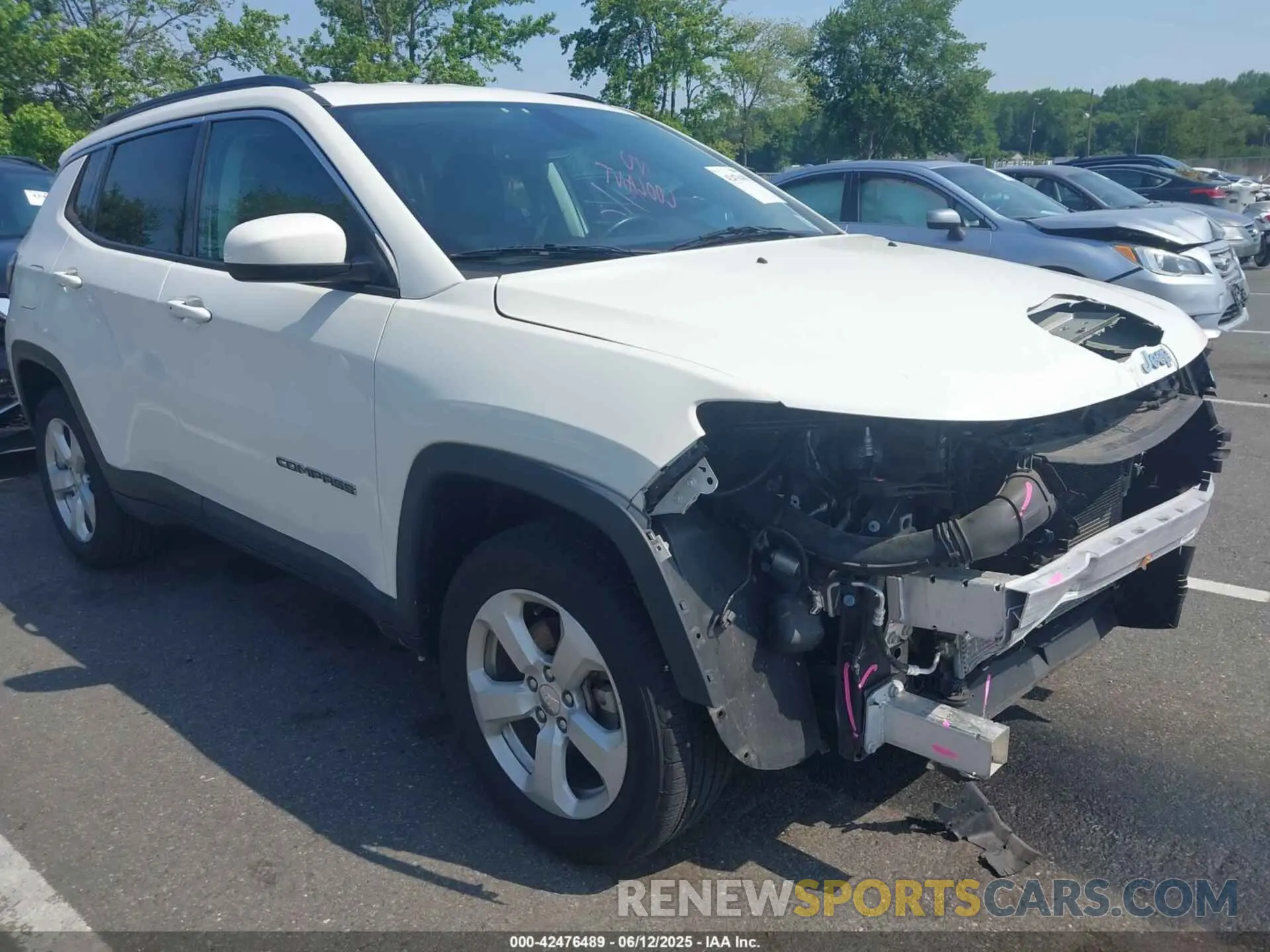 1 Photograph of a damaged car 3C4NJDBBXLT168695 JEEP COMPASS 2020