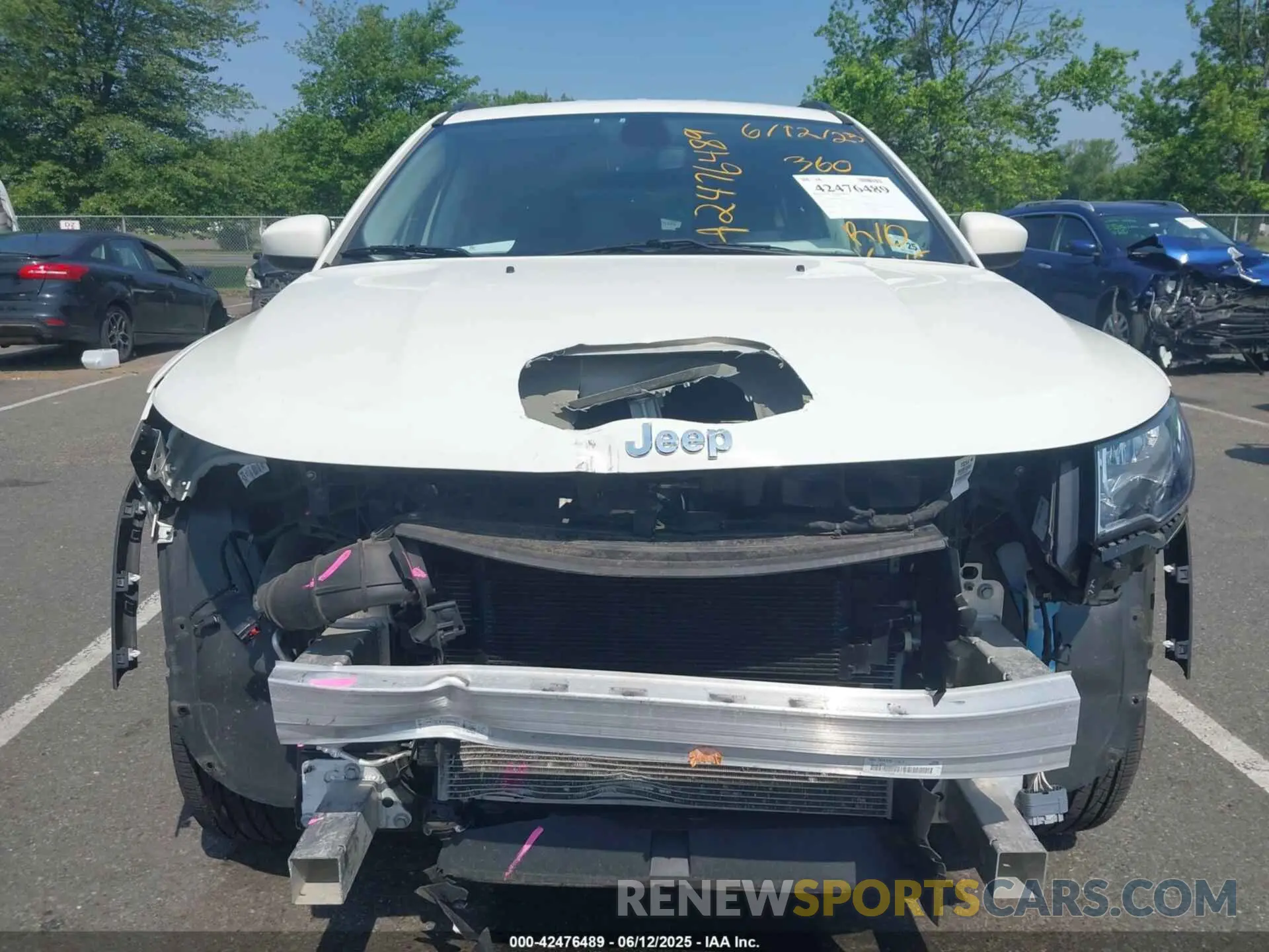 6 Photograph of a damaged car 3C4NJDBBXLT168695 JEEP COMPASS 2020