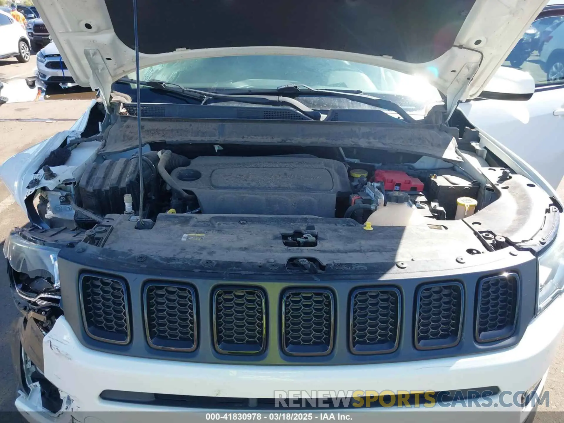 10 Photograph of a damaged car 3C4NJDBBXLT203932 JEEP COMPASS 2020