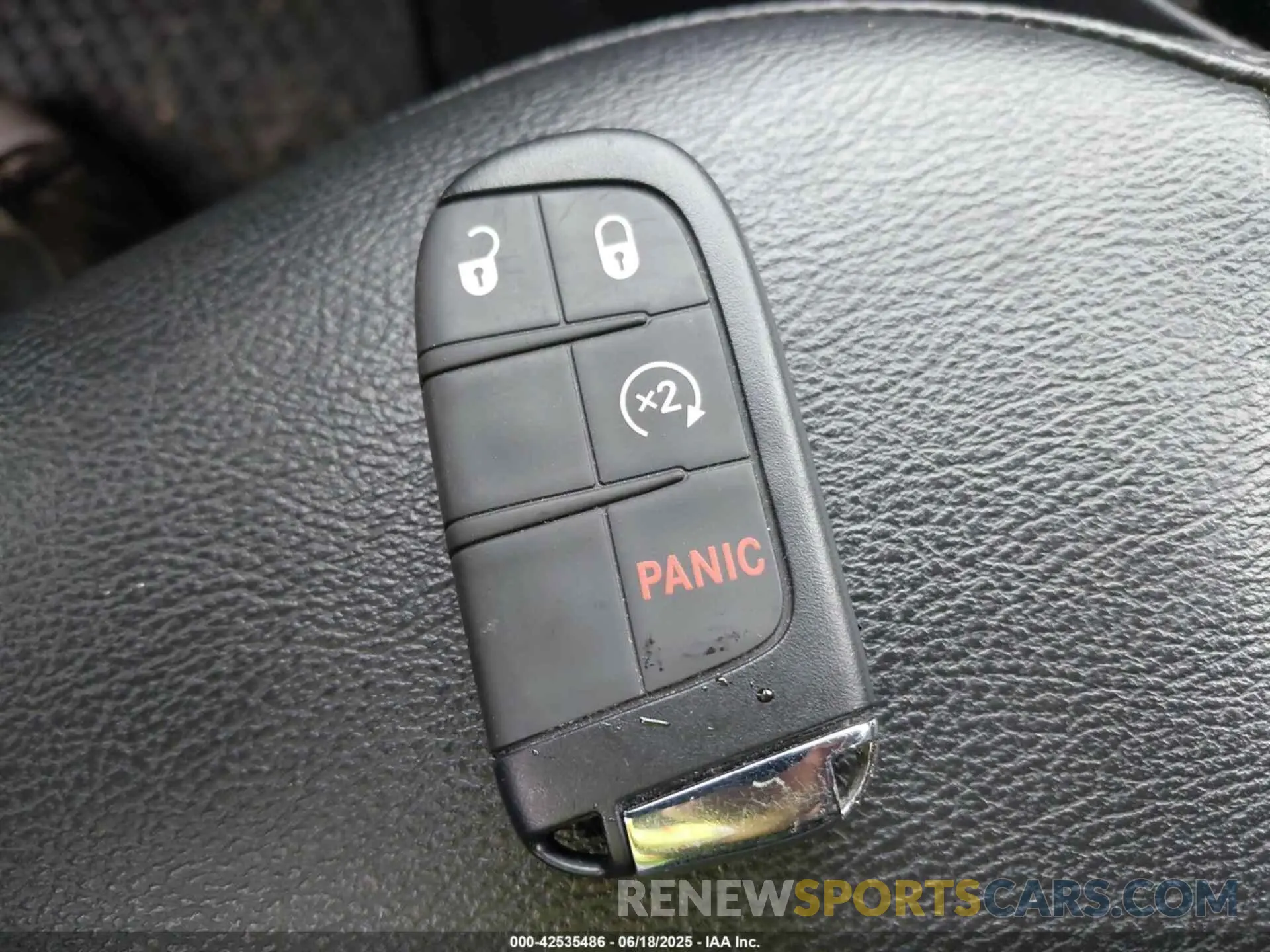 11 Photograph of a damaged car 3C4NJDBBXLT209729 JEEP COMPASS 2020