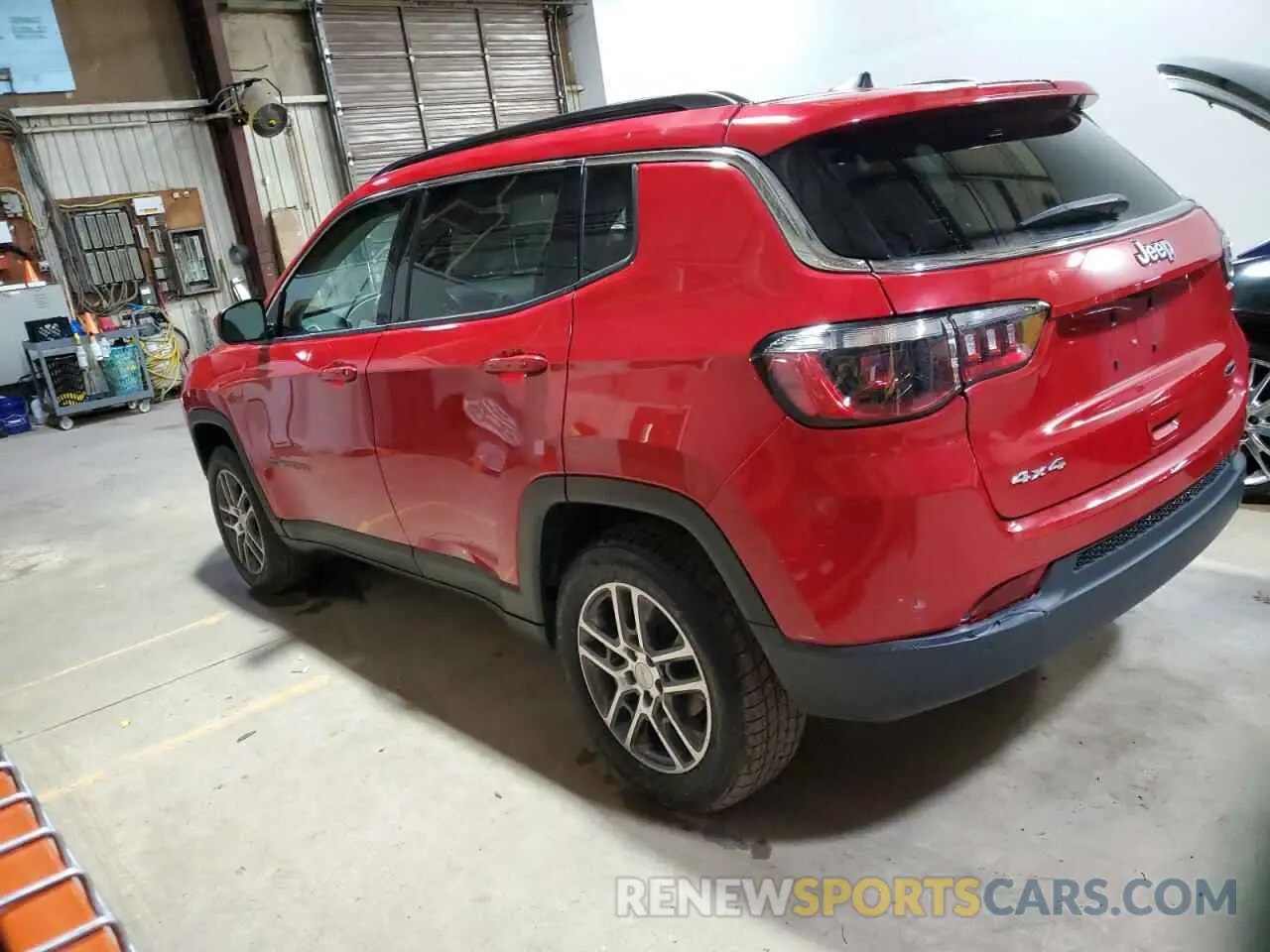 2 Photograph of a damaged car 3C4NJDBBXLT240866 JEEP COMPASS 2020