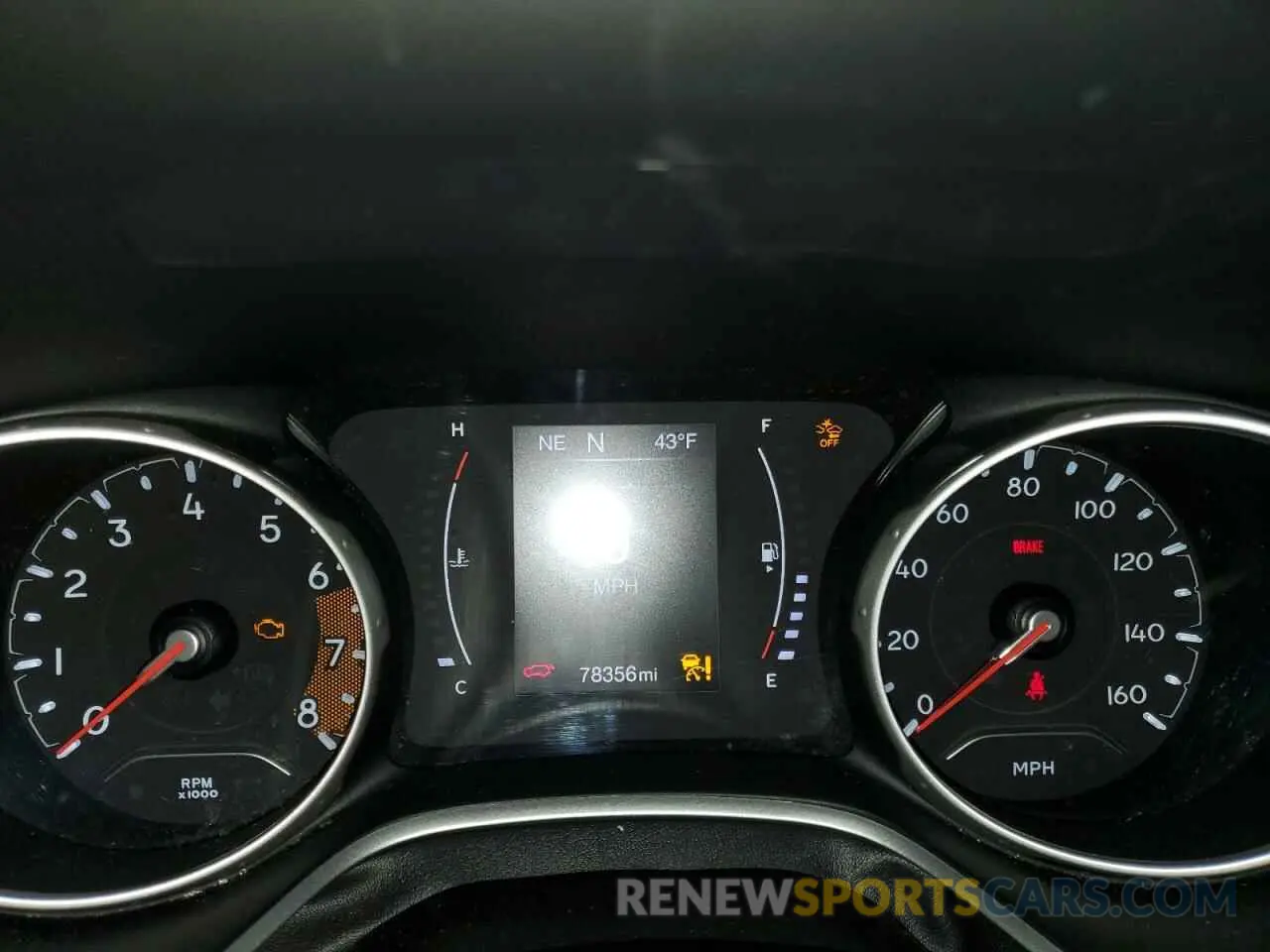 9 Photograph of a damaged car 3C4NJDBBXLT240866 JEEP COMPASS 2020