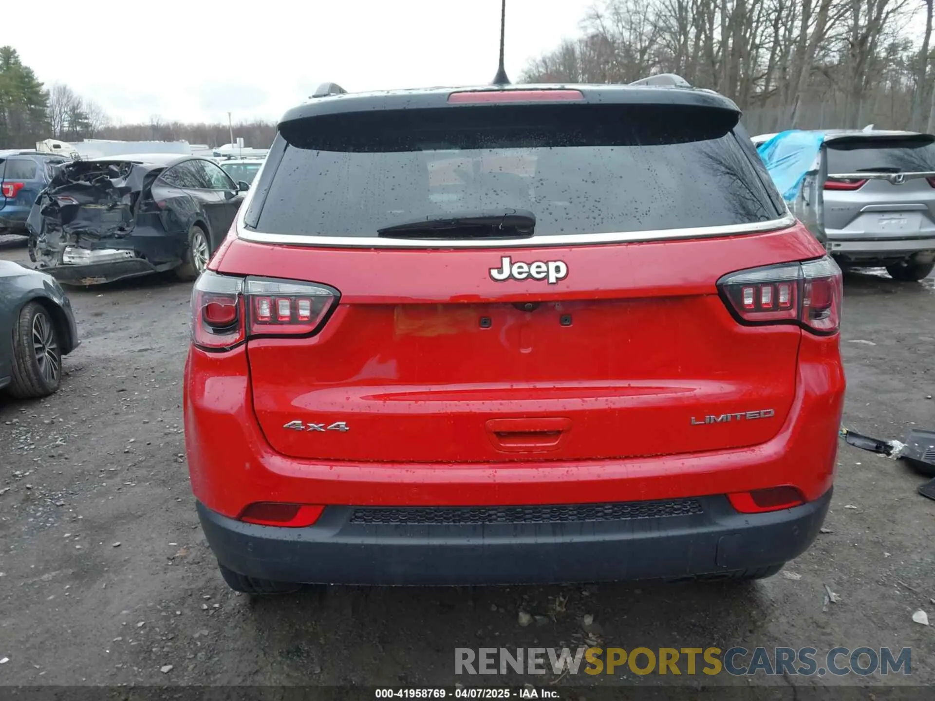 15 Photograph of a damaged car 3C4NJDCB0LT118306 JEEP COMPASS 2020