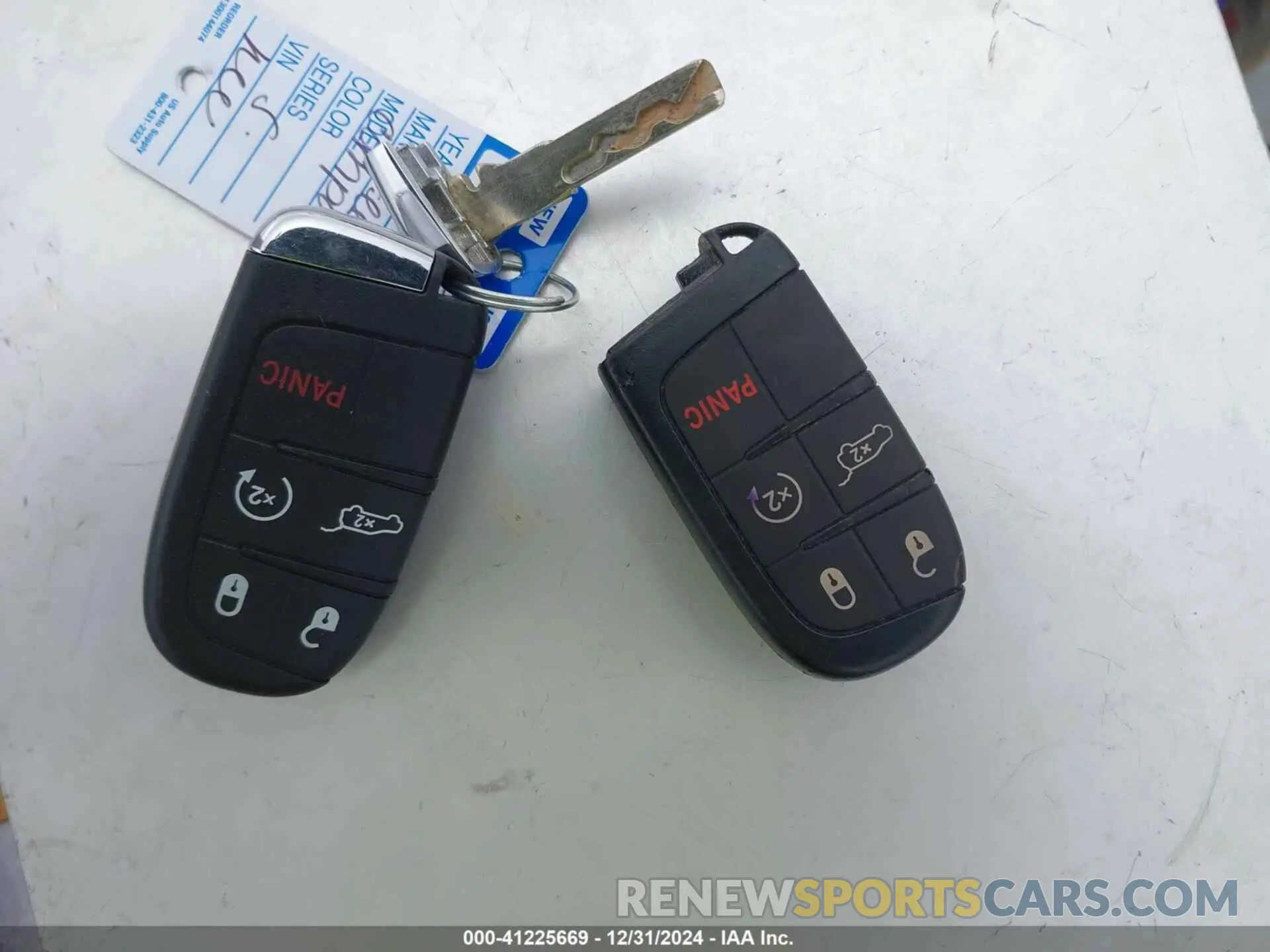 11 Photograph of a damaged car 3C4NJDCB0LT146462 JEEP COMPASS 2020