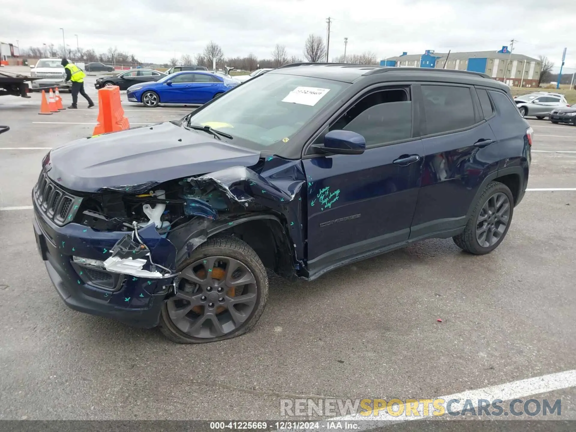 2 Photograph of a damaged car 3C4NJDCB0LT146462 JEEP COMPASS 2020