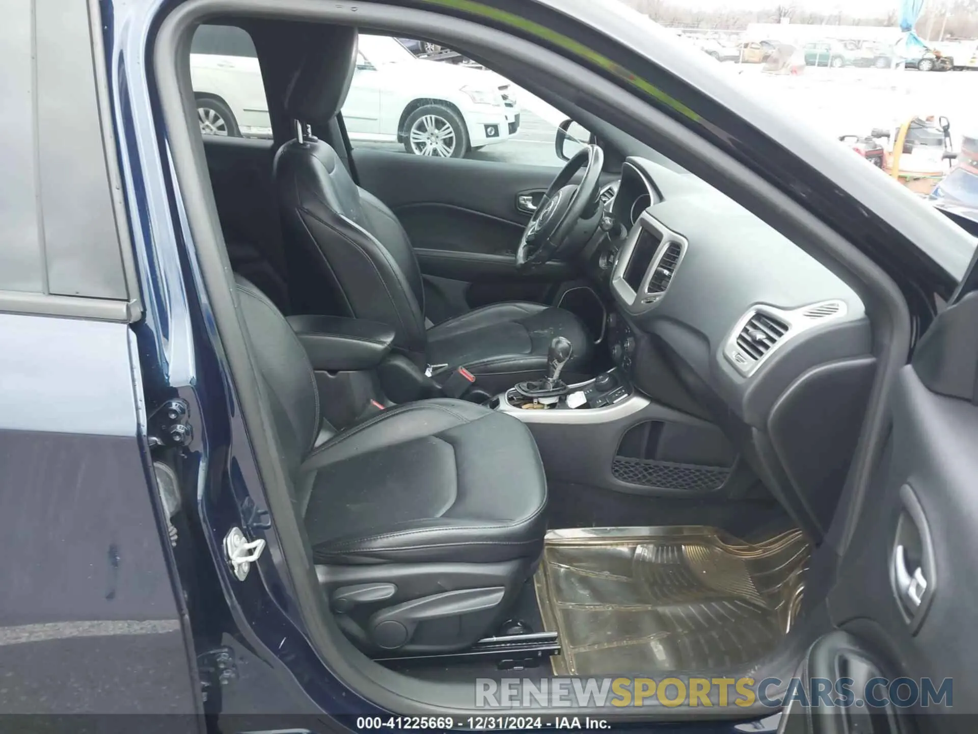 5 Photograph of a damaged car 3C4NJDCB0LT146462 JEEP COMPASS 2020