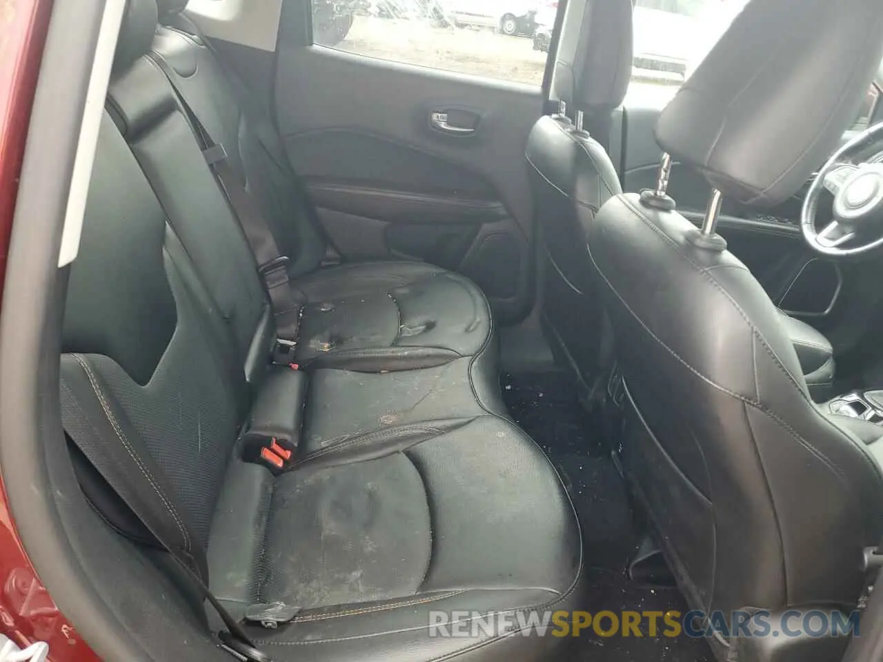 11 Photograph of a damaged car 3C4NJDCB0LT233813 JEEP COMPASS 2020