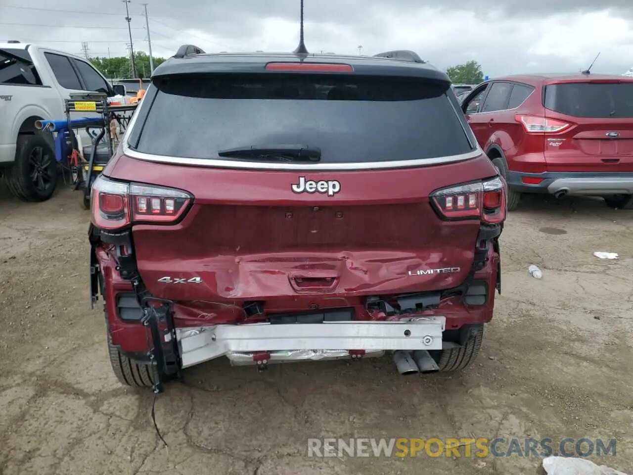 6 Photograph of a damaged car 3C4NJDCB0LT233813 JEEP COMPASS 2020