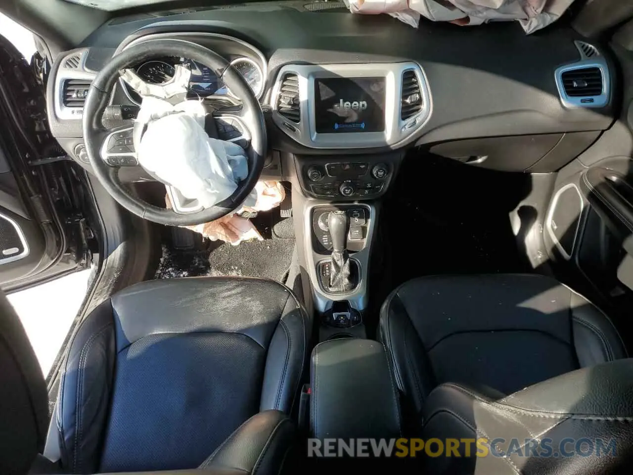 8 Photograph of a damaged car 3C4NJDCB1LT119268 JEEP COMPASS 2020