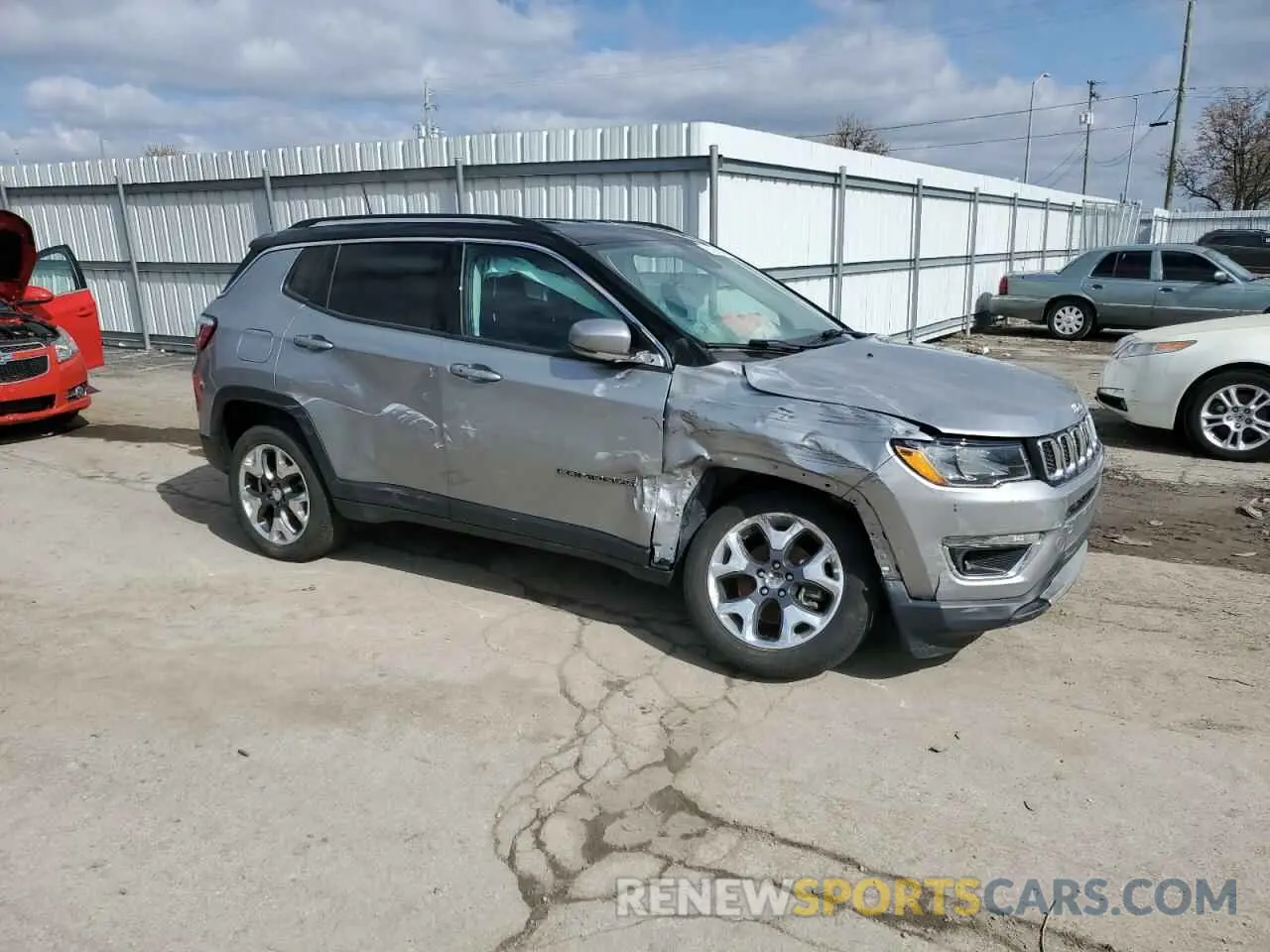 4 Photograph of a damaged car 3C4NJDCB1LT128083 JEEP COMPASS 2020
