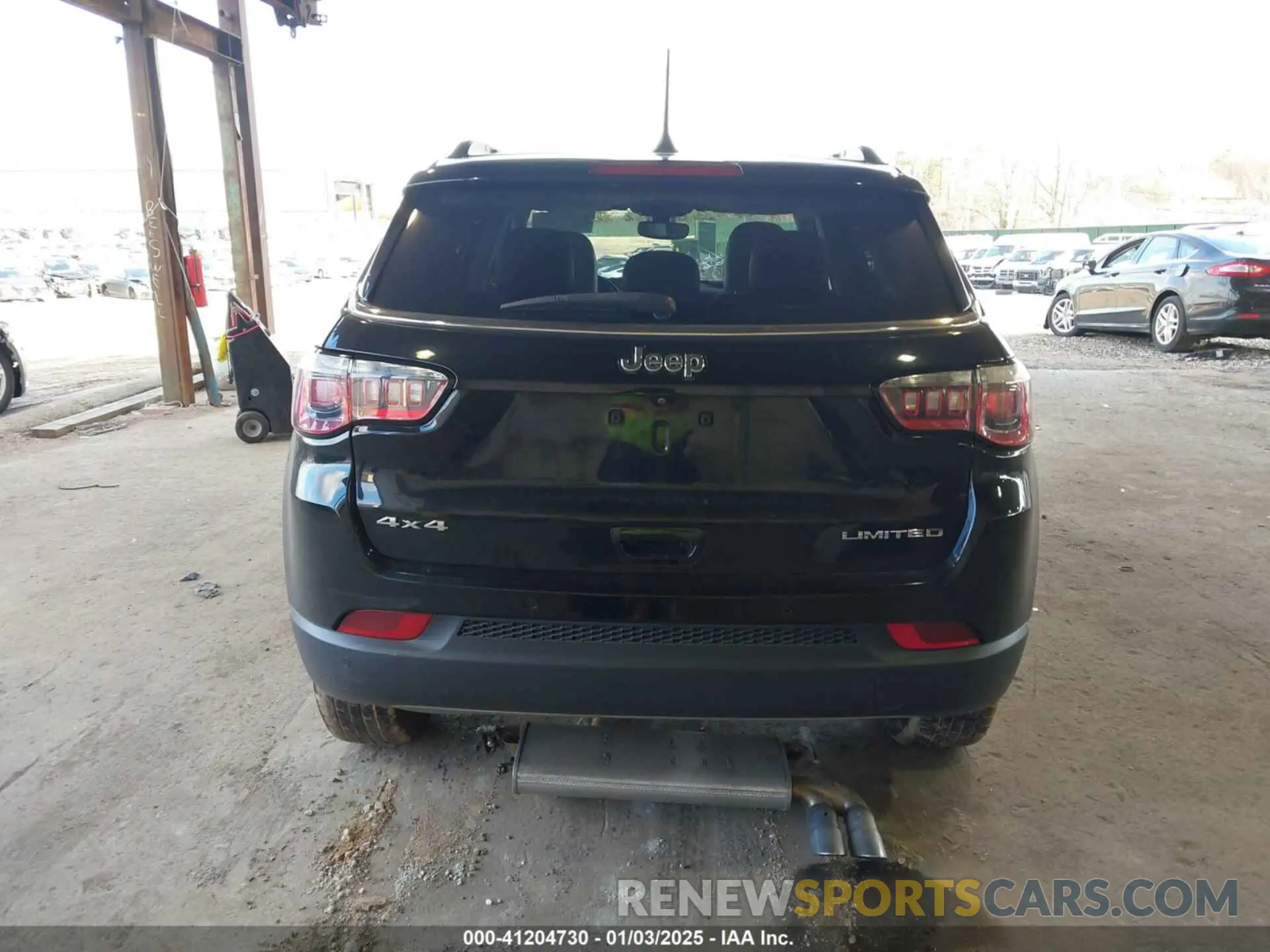 17 Photograph of a damaged car 3C4NJDCB1LT134336 JEEP COMPASS 2020