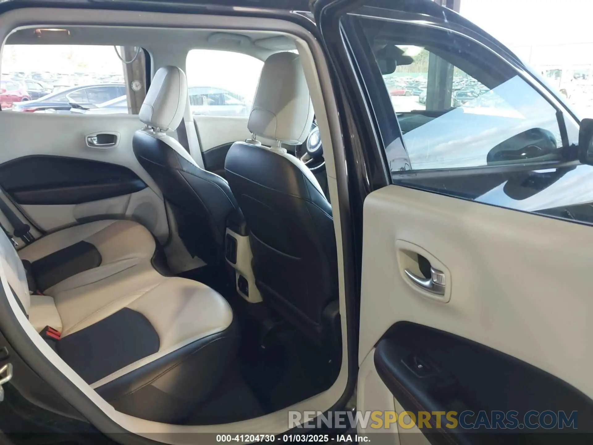 8 Photograph of a damaged car 3C4NJDCB1LT134336 JEEP COMPASS 2020