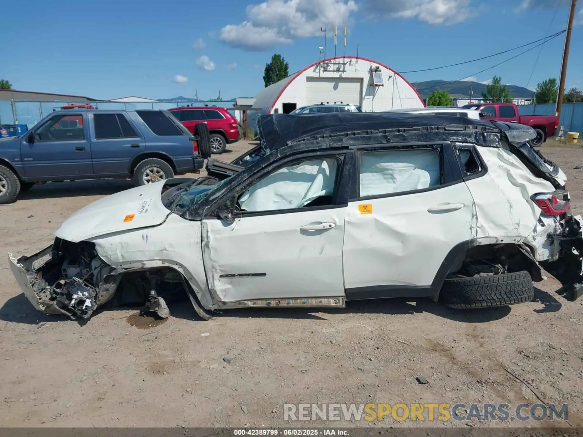 14 Photograph of a damaged car 3C4NJDCB1LT137611 JEEP COMPASS 2020