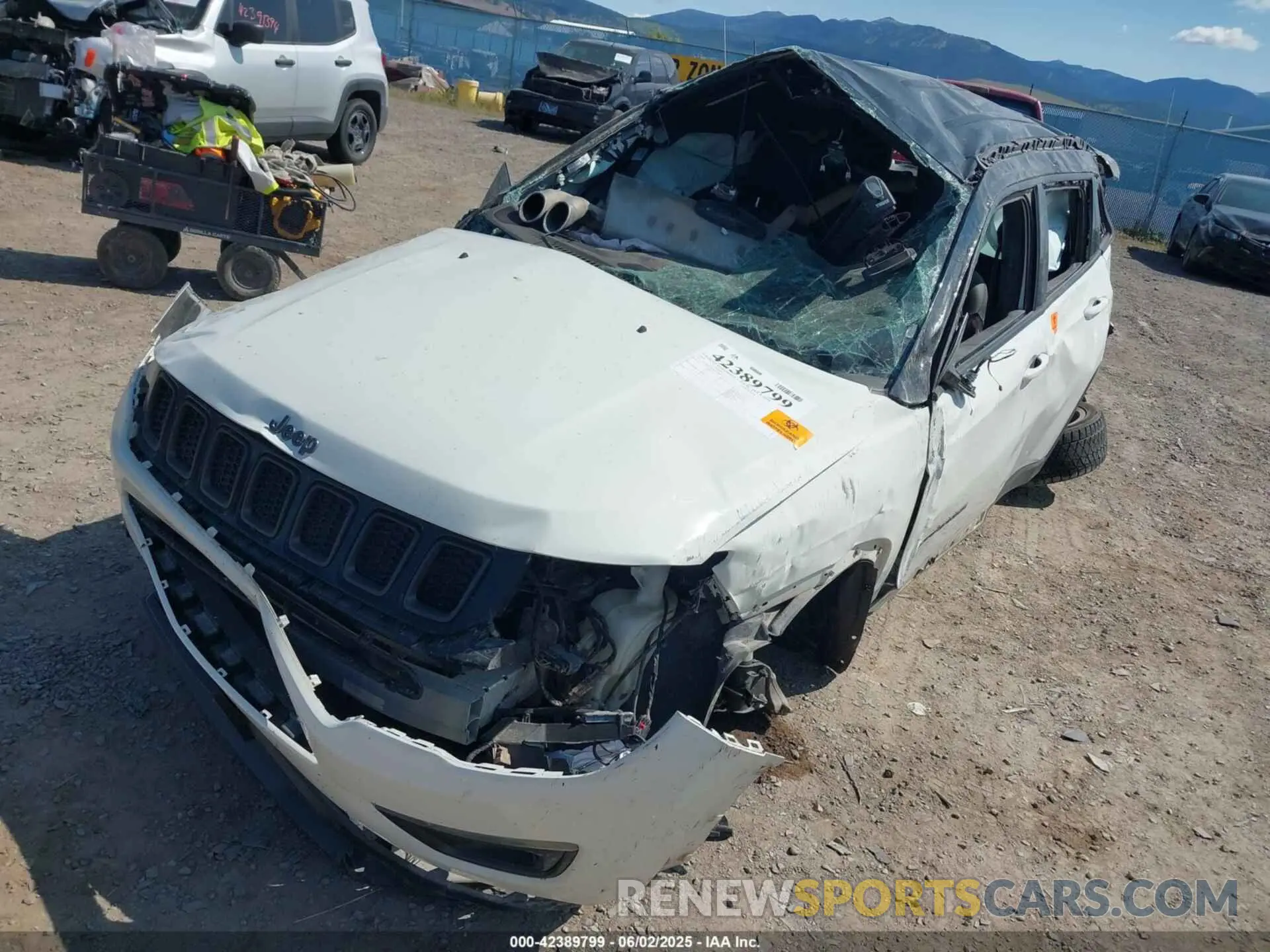 6 Photograph of a damaged car 3C4NJDCB1LT137611 JEEP COMPASS 2020