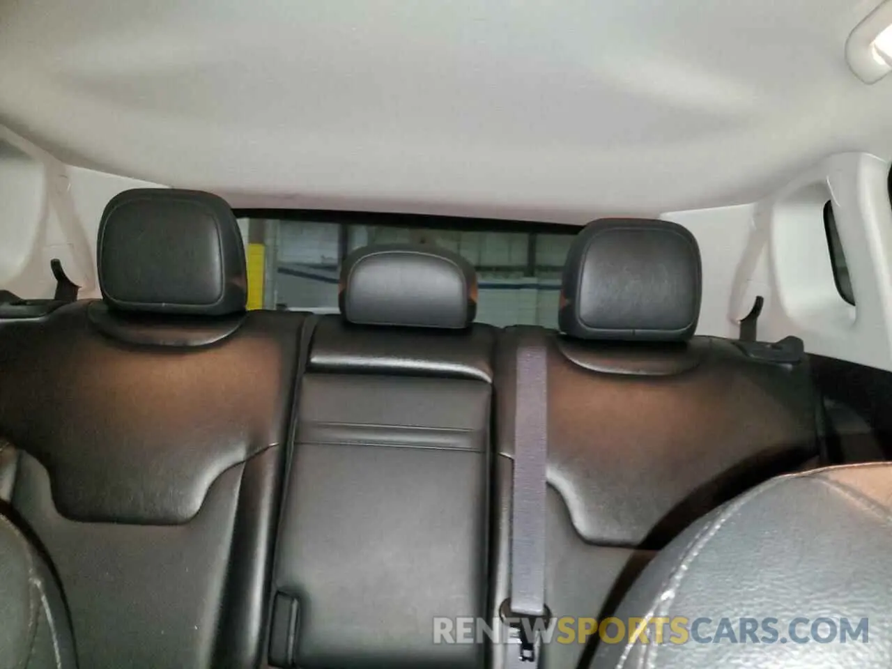 10 Photograph of a damaged car 3C4NJDCB1LT145143 JEEP COMPASS 2020