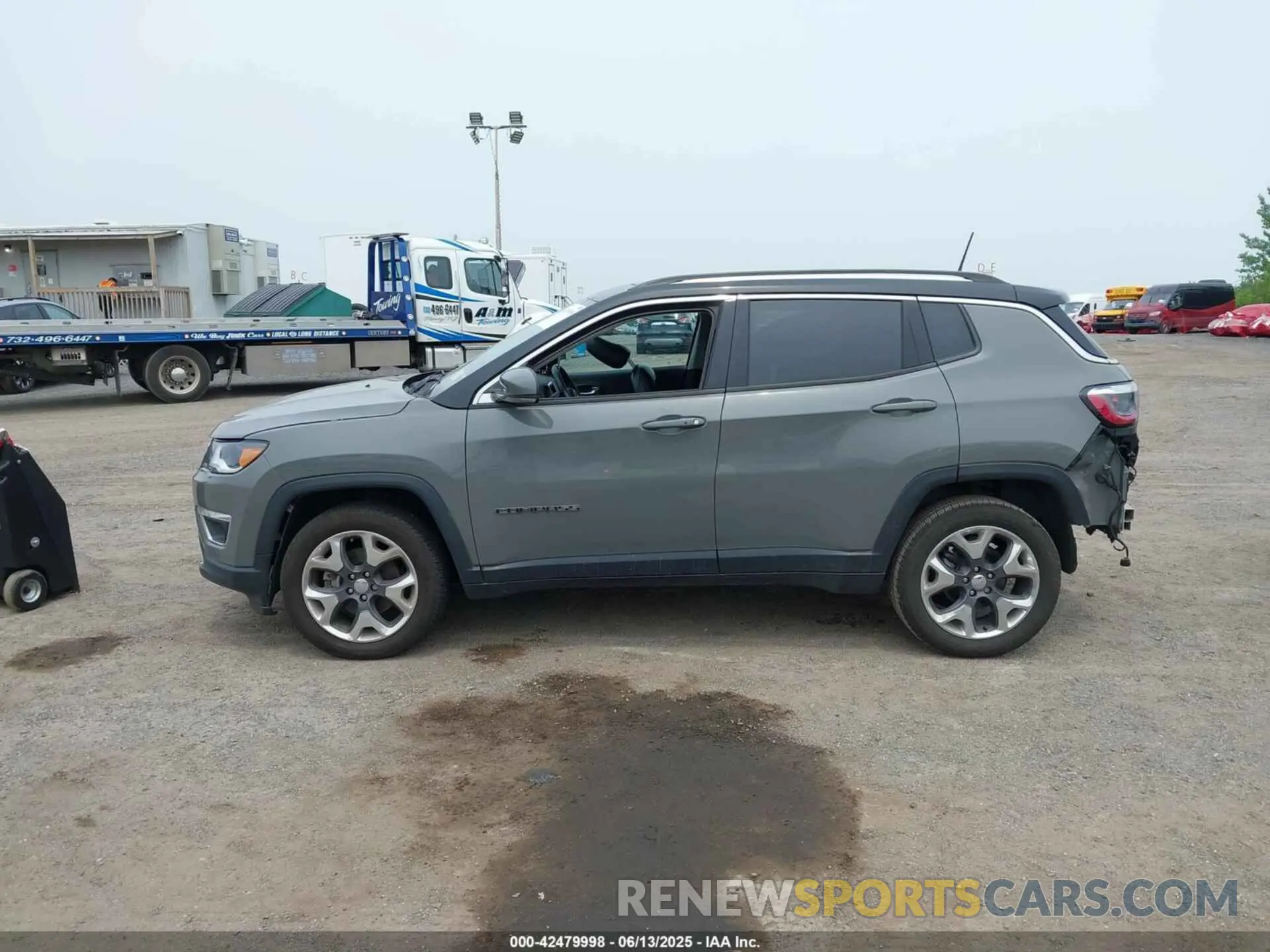 14 Photograph of a damaged car 3C4NJDCB1LT164260 JEEP COMPASS 2020