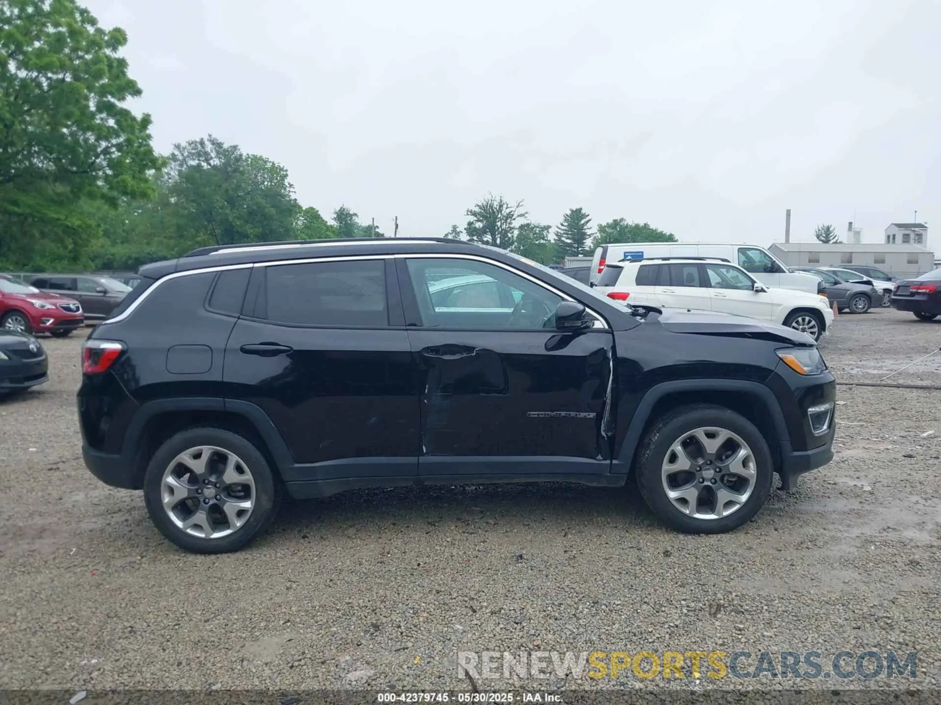 13 Photograph of a damaged car 3C4NJDCB1LT233447 JEEP COMPASS 2020