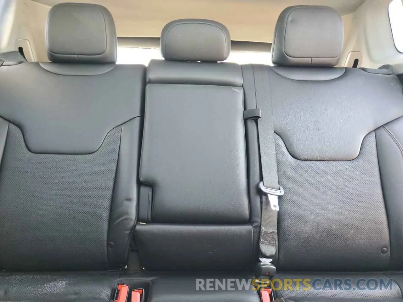 10 Photograph of a damaged car 3C4NJDCB2LT167555 JEEP COMPASS 2020
