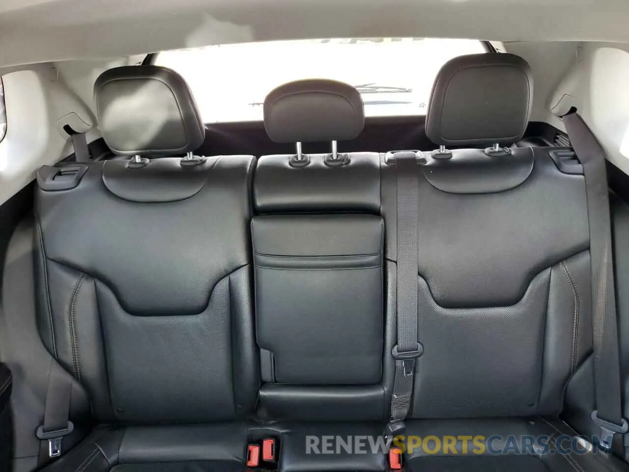 10 Photograph of a damaged car 3C4NJDCB3LT123497 JEEP COMPASS 2020