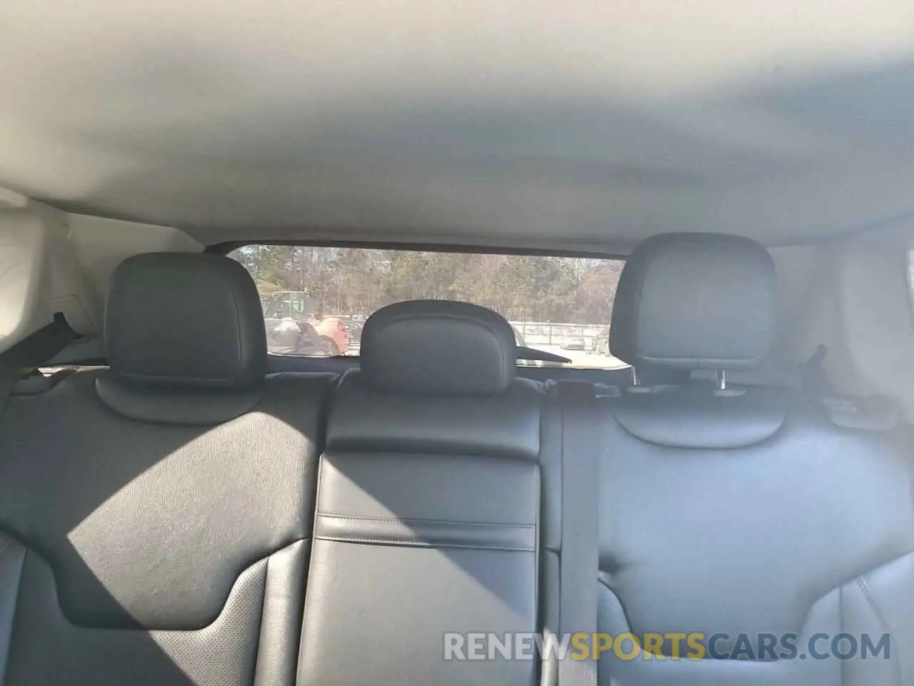 10 Photograph of a damaged car 3C4NJDCB3LT133060 JEEP COMPASS 2020