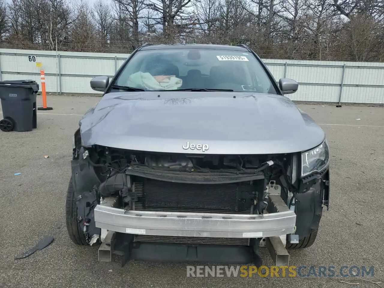 5 Photograph of a damaged car 3C4NJDCB3LT137979 JEEP COMPASS 2020