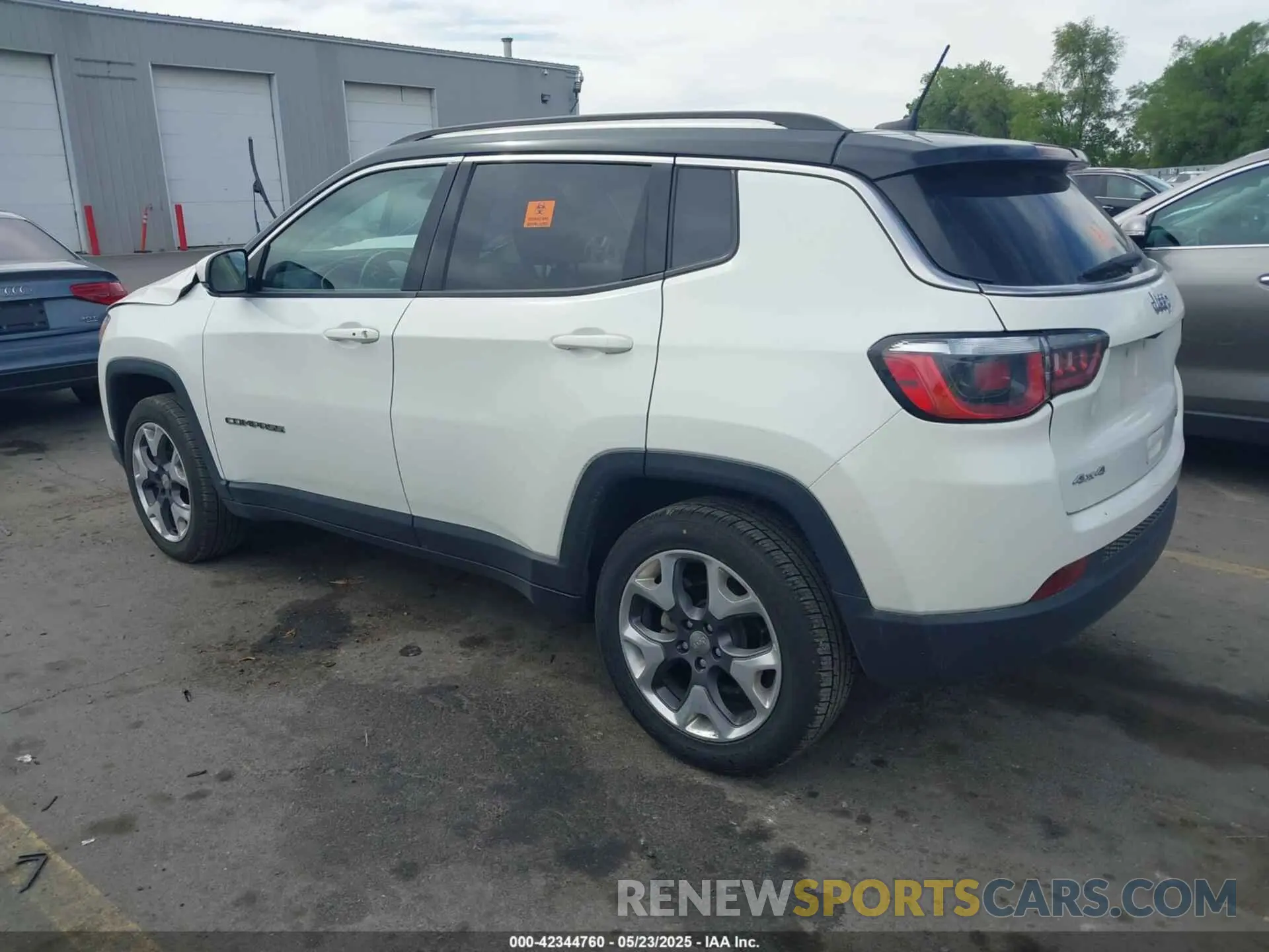 3 Photograph of a damaged car 3C4NJDCB4LT122066 JEEP COMPASS 2020