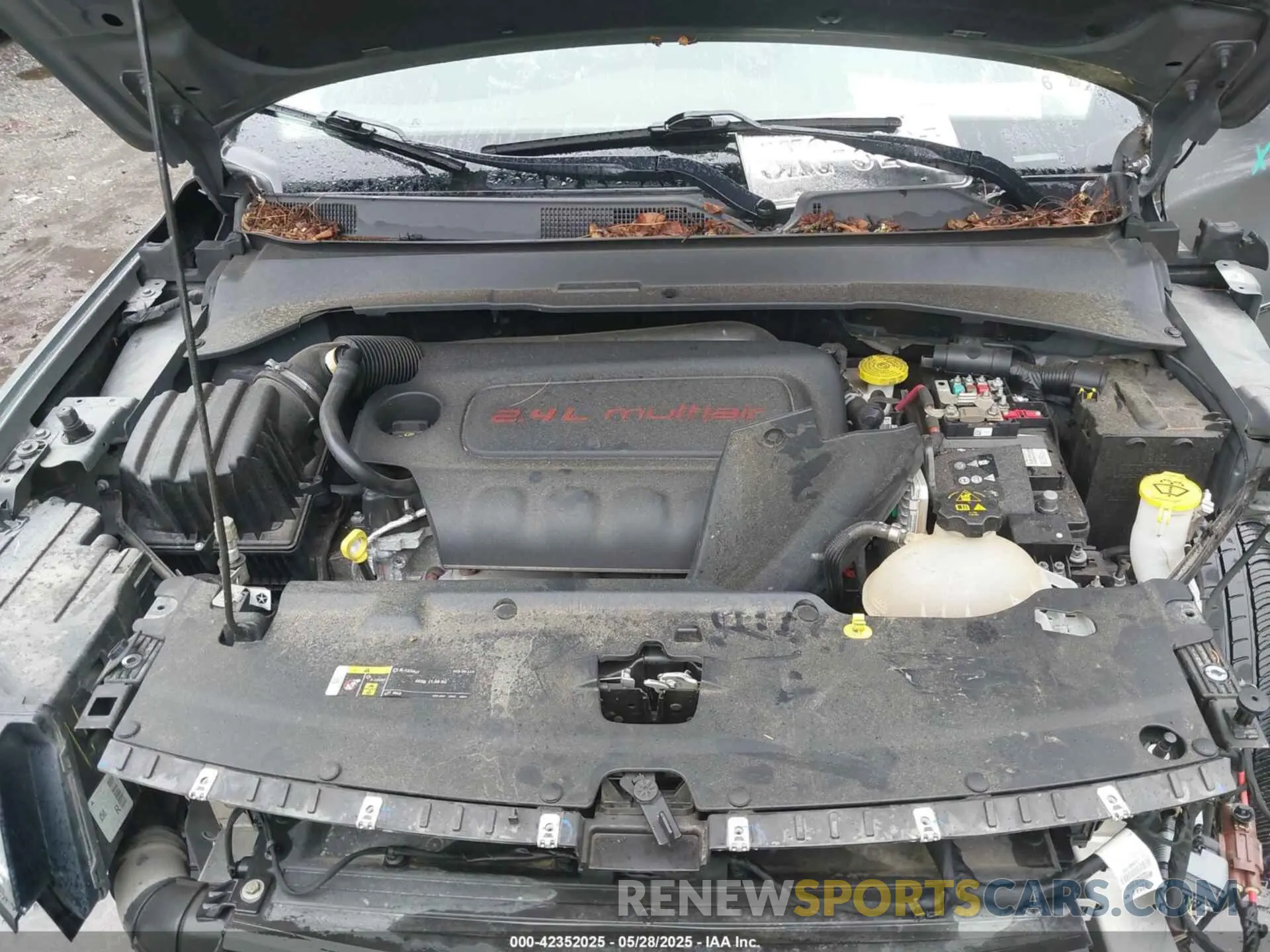 10 Photograph of a damaged car 3C4NJDCB4LT126814 JEEP COMPASS 2020