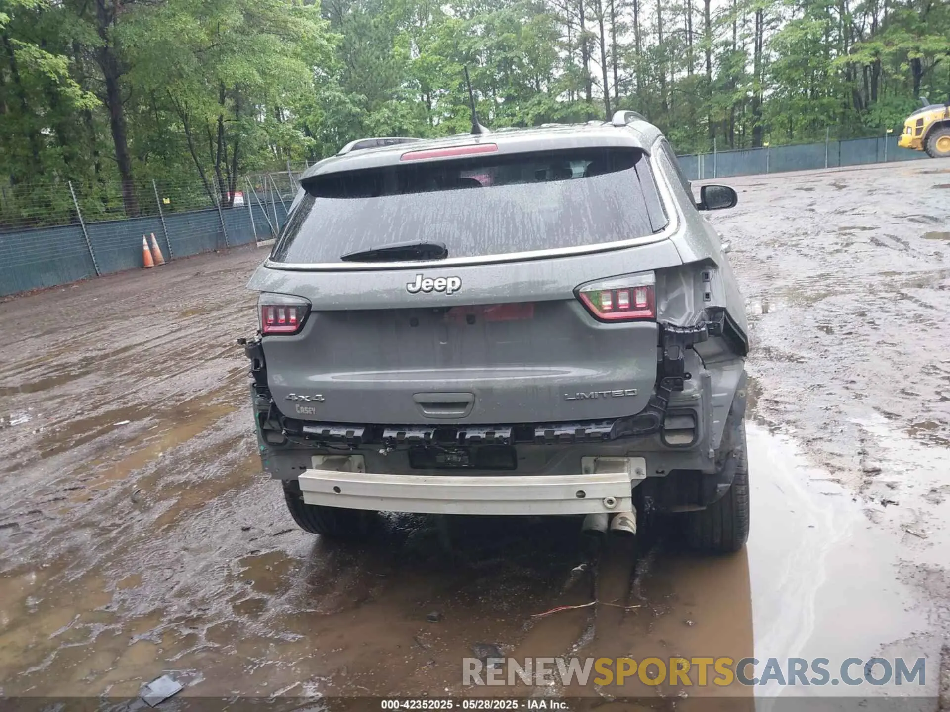 16 Photograph of a damaged car 3C4NJDCB4LT126814 JEEP COMPASS 2020