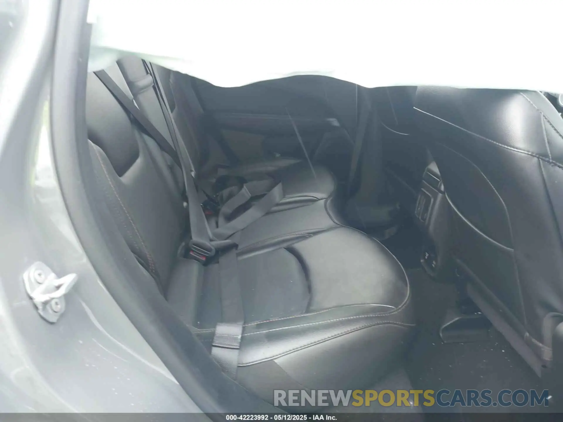 8 Photograph of a damaged car 3C4NJDCB4LT151437 JEEP COMPASS 2020