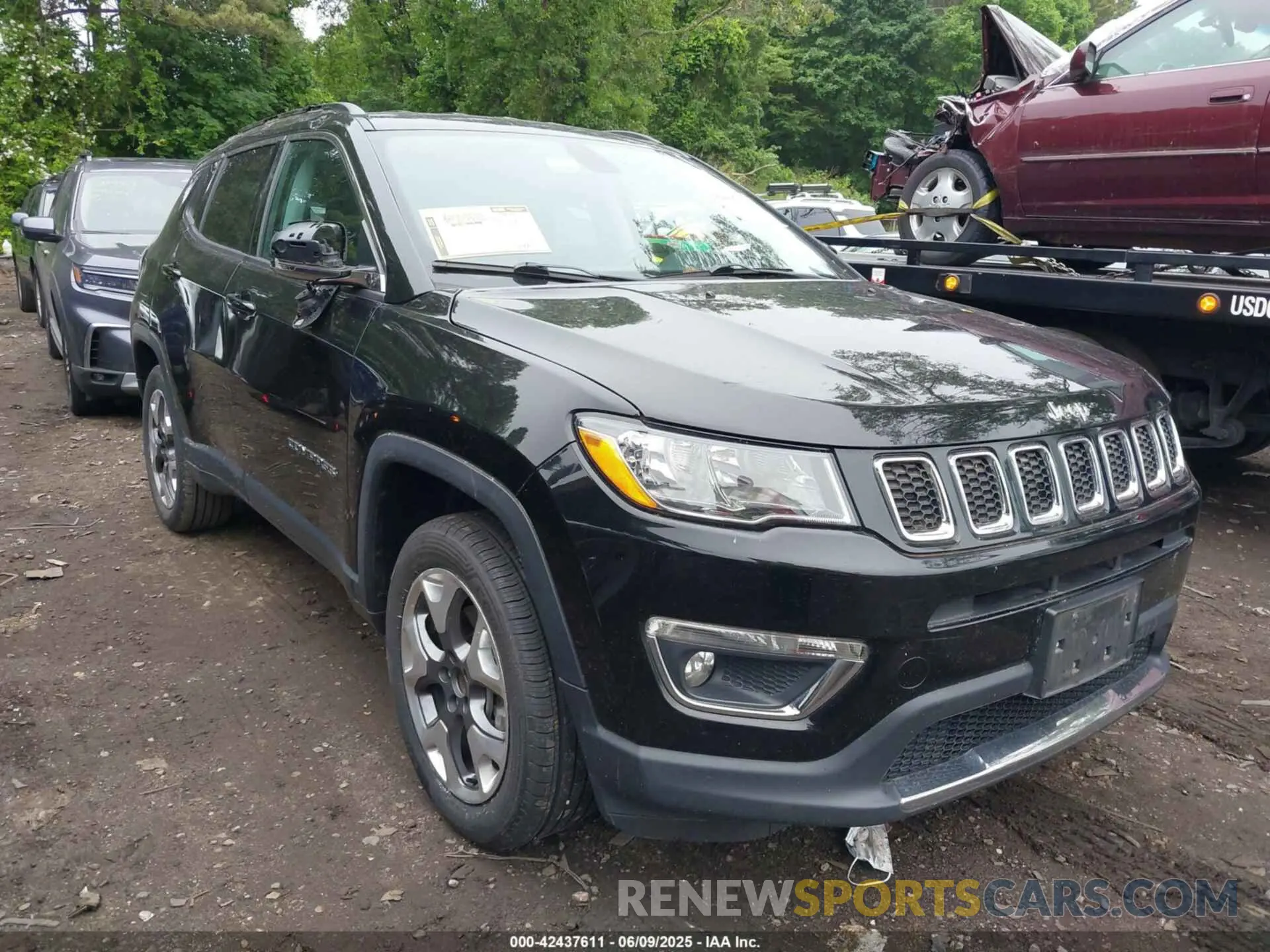 1 Photograph of a damaged car 3C4NJDCB4LT155374 JEEP COMPASS 2020