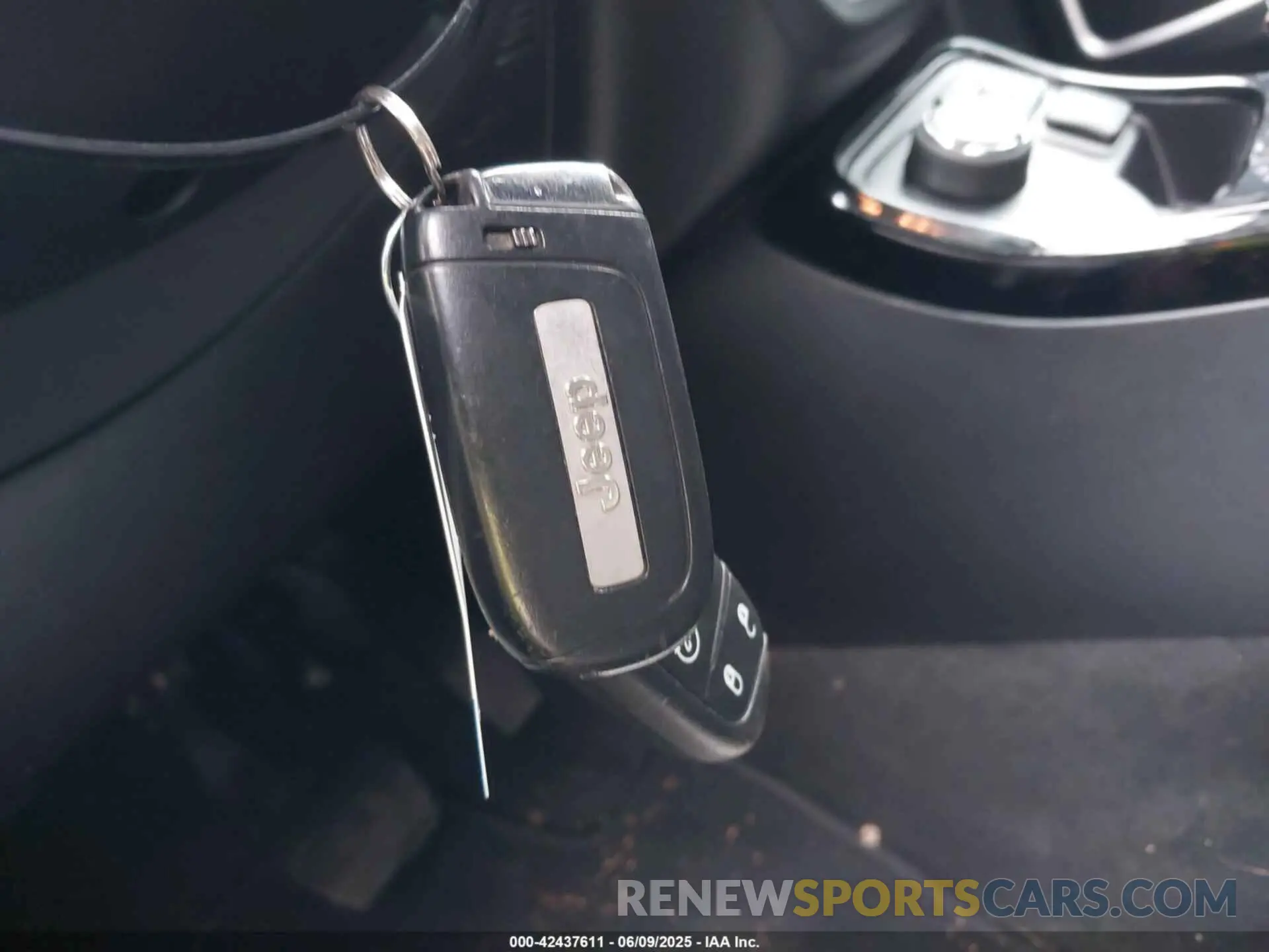 11 Photograph of a damaged car 3C4NJDCB4LT155374 JEEP COMPASS 2020