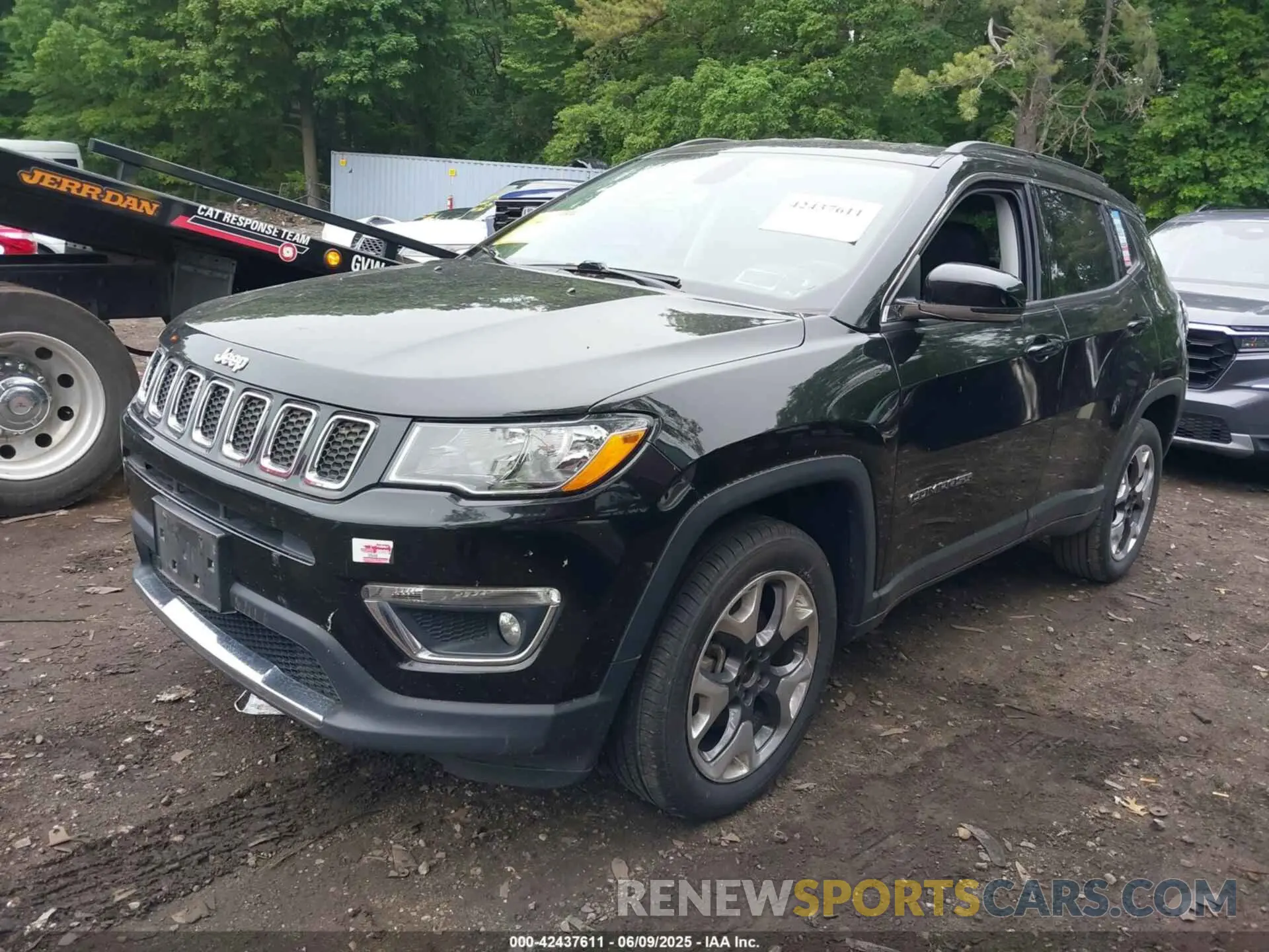 2 Photograph of a damaged car 3C4NJDCB4LT155374 JEEP COMPASS 2020