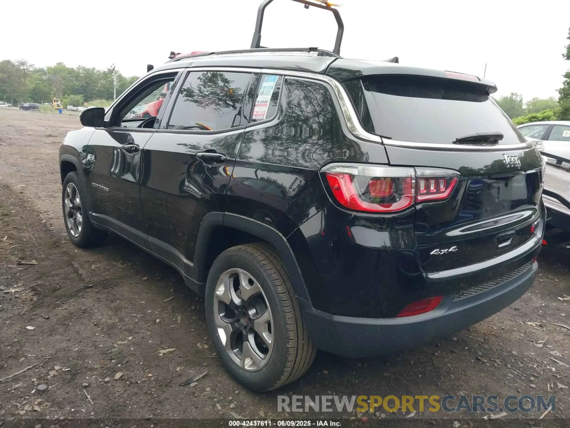 3 Photograph of a damaged car 3C4NJDCB4LT155374 JEEP COMPASS 2020