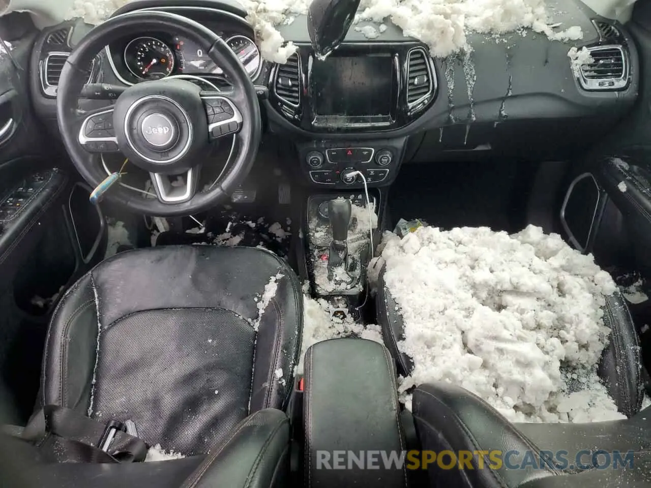 8 Photograph of a damaged car 3C4NJDCB4LT161059 JEEP COMPASS 2020