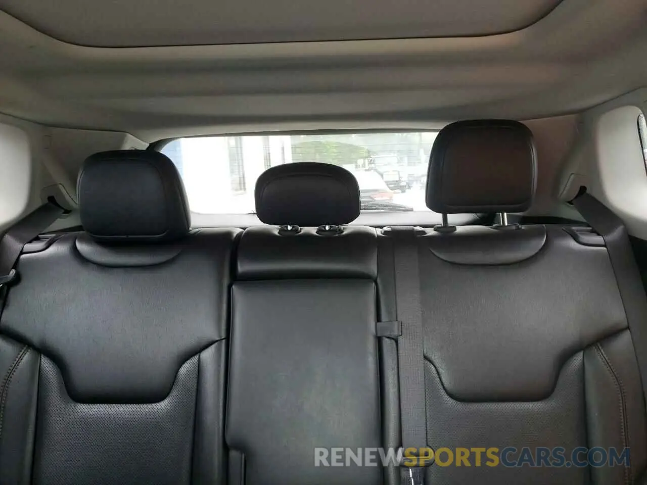 10 Photograph of a damaged car 3C4NJDCB4LT164446 JEEP COMPASS 2020