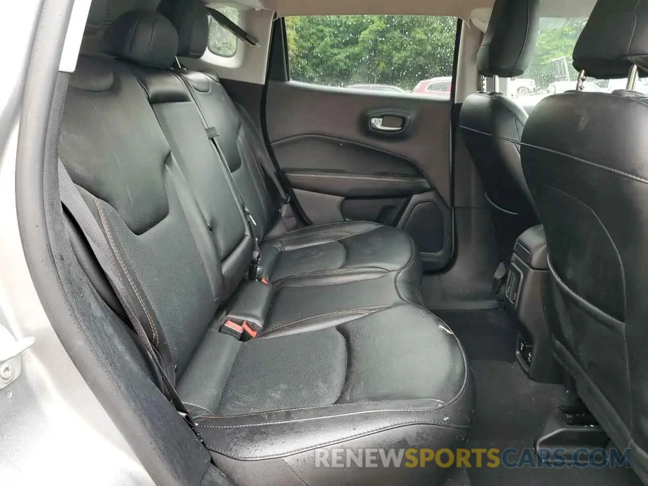 11 Photograph of a damaged car 3C4NJDCB4LT204301 JEEP COMPASS 2020