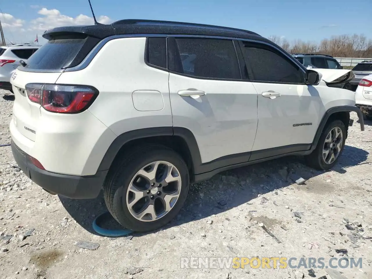 3 Photograph of a damaged car 3C4NJDCB5LT146439 JEEP COMPASS 2020