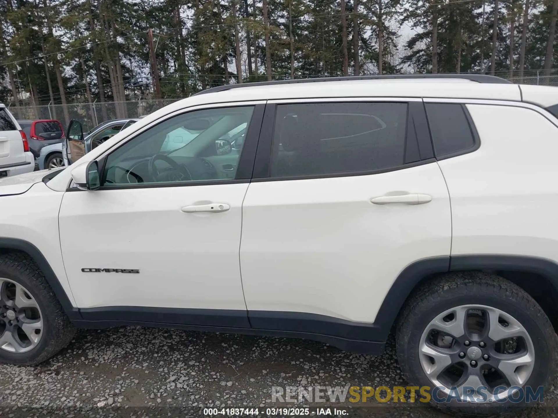 14 Photograph of a damaged car 3C4NJDCB5LT153584 JEEP COMPASS 2020