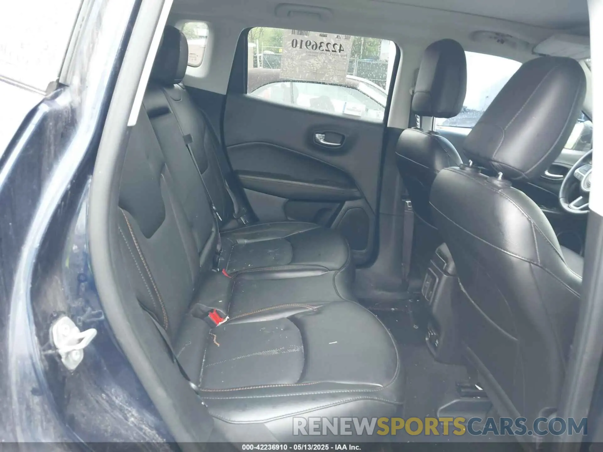 8 Photograph of a damaged car 3C4NJDCB5LT238795 JEEP COMPASS 2020