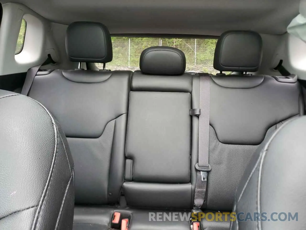 10 Photograph of a damaged car 3C4NJDCB6LT236098 JEEP COMPASS 2020