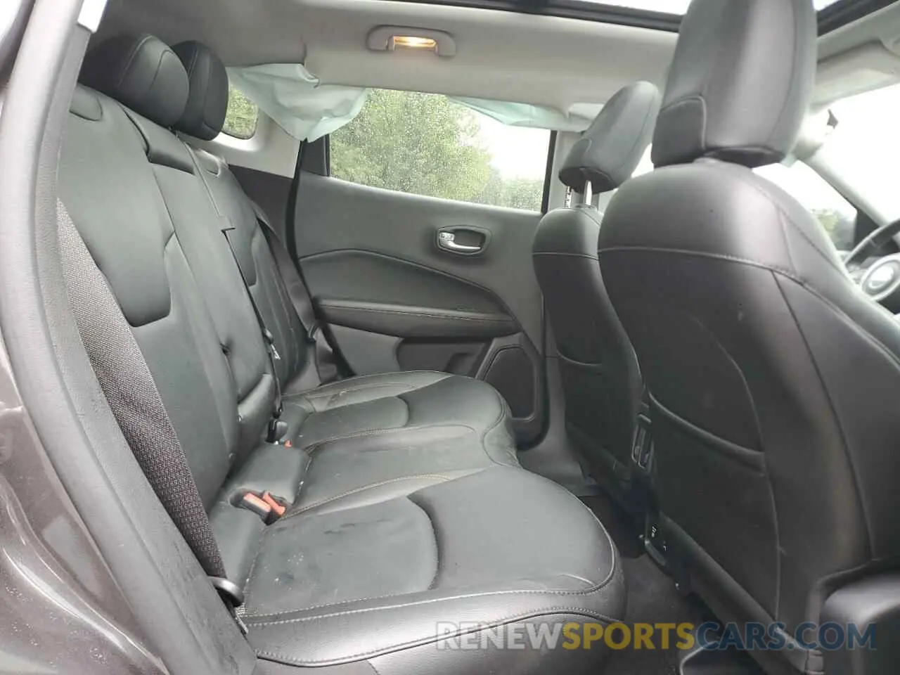 11 Photograph of a damaged car 3C4NJDCB6LT236098 JEEP COMPASS 2020