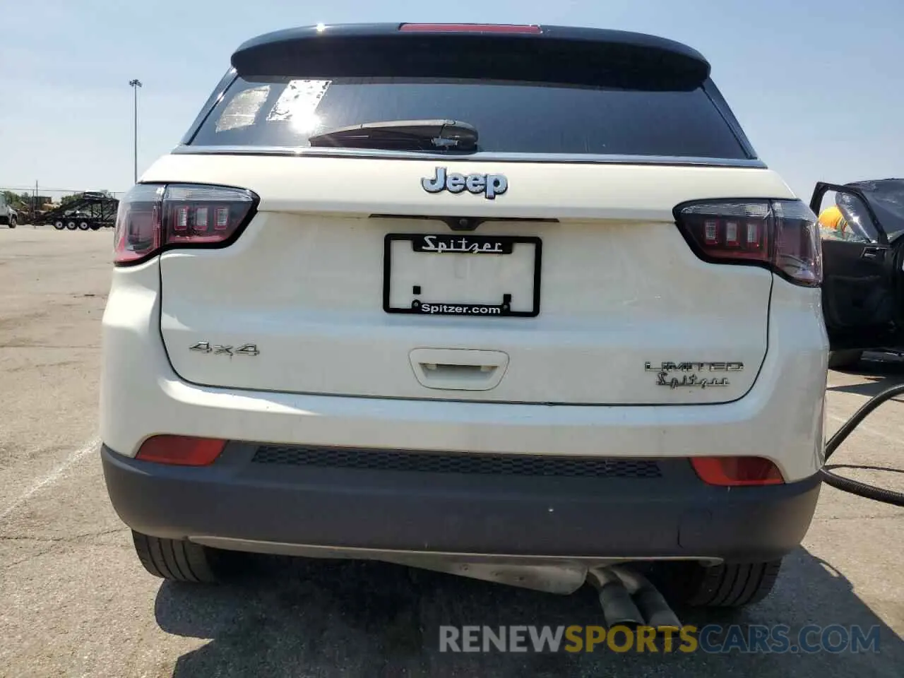 6 Photograph of a damaged car 3C4NJDCB7LT116942 JEEP COMPASS 2020