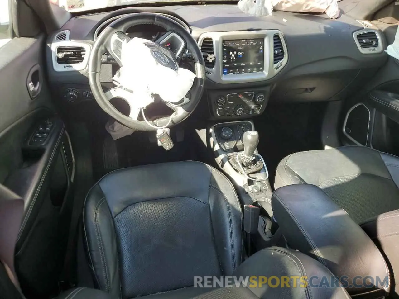 8 Photograph of a damaged car 3C4NJDCB7LT130484 JEEP COMPASS 2020