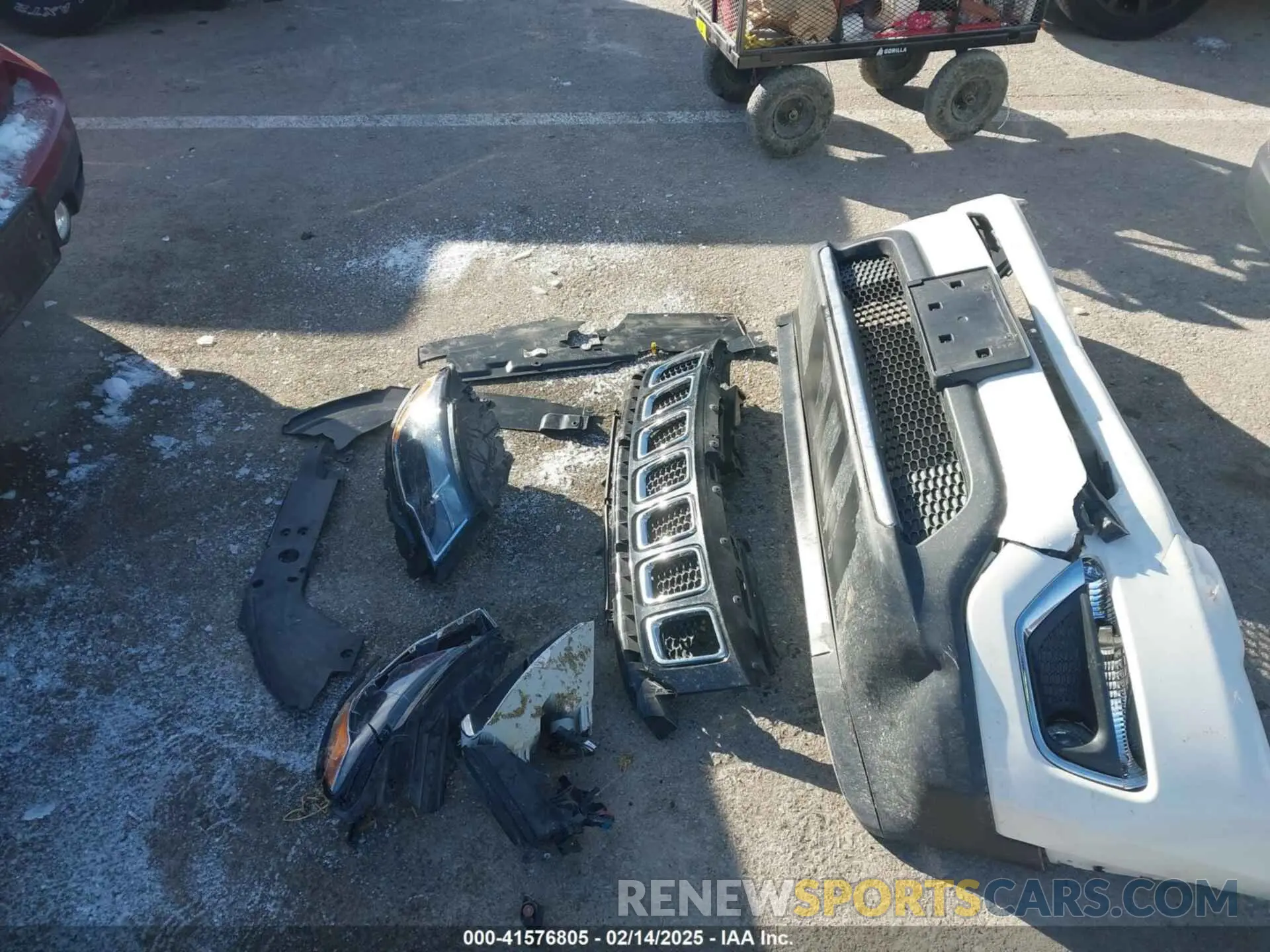 11 Photograph of a damaged car 3C4NJDCB7LT159113 JEEP COMPASS 2020