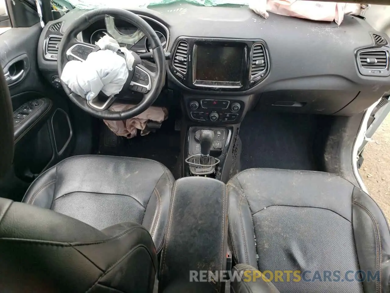 8 Photograph of a damaged car 3C4NJDCB7LT221769 JEEP COMPASS 2020