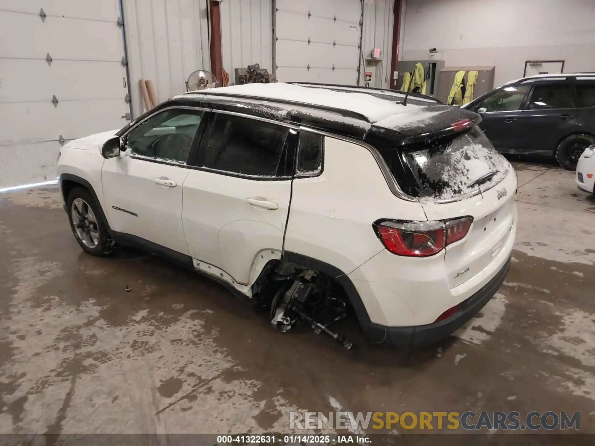 3 Photograph of a damaged car 3C4NJDCB7LT240631 JEEP COMPASS 2020