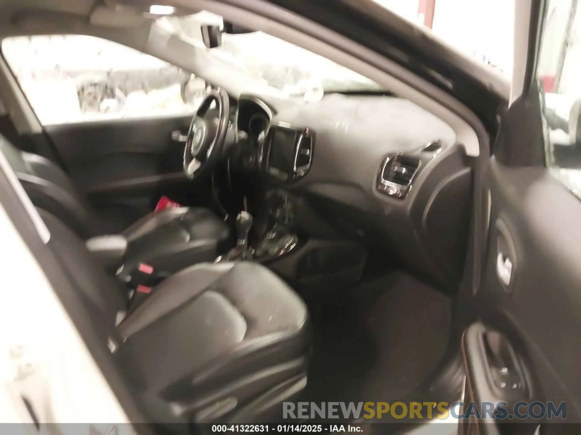 5 Photograph of a damaged car 3C4NJDCB7LT240631 JEEP COMPASS 2020