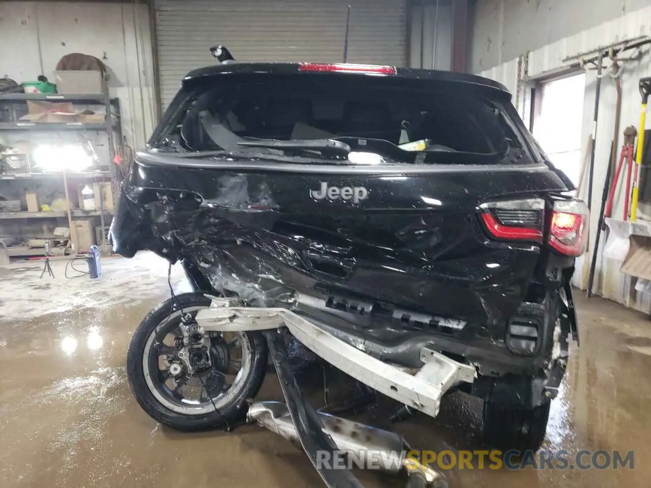 6 Photograph of a damaged car 3C4NJDCB7LT258109 JEEP COMPASS 2020